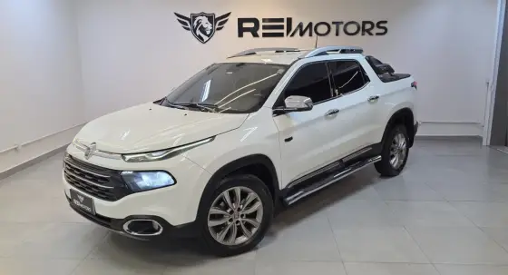 FIAT TORO 2.0 16V TURBO DIESEL RANCH 4WD AT9 FIAT TORO 2.0 16V TURBO DIESEL RANCH 4WD AT9