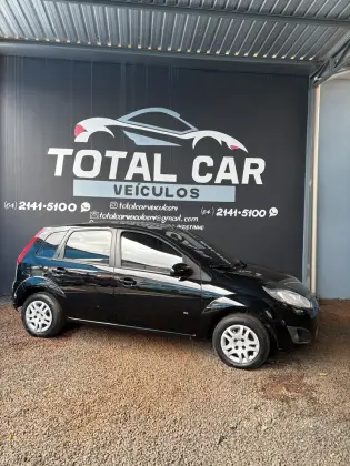 FORD FIESTA 1.0 ROCAM HATCH 8V FLEX 4P MANUAL FORD FIESTA 1.0 ROCAM HATCH 8V FLEX 4P MANUAL