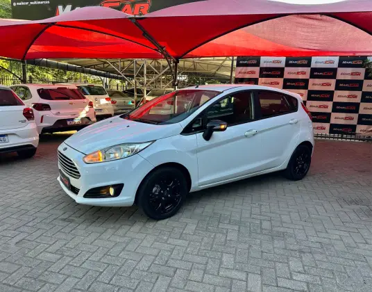 FORD FIESTA 1.6 SE HATCH 16V FLEX 4P POWERSHIFT