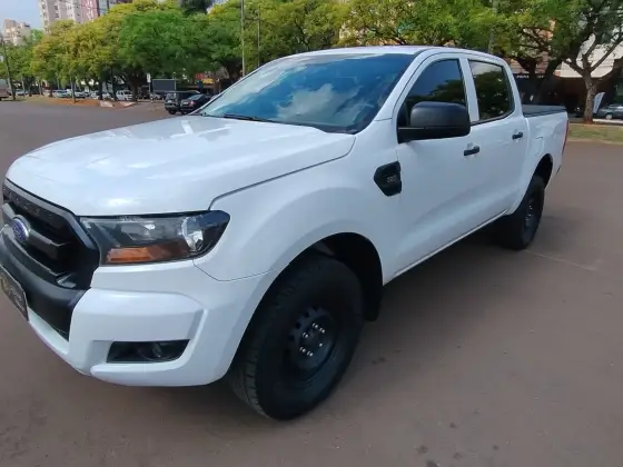 FORD RANGER 2.2 XL 4X4 CD 16V DIESEL 4P MANUAL FORD RANGER 2.2 XL 4X4 CD 16V DIESEL 4P MANUAL