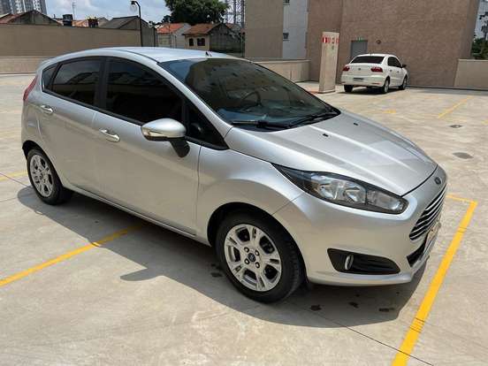 FORD-FIESTA-2016