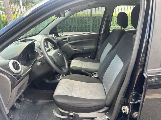 FORD-FIESTA-1.6 SE SEDAN 16V FLEX 4P MANUAL FORD-FIESTA-2013