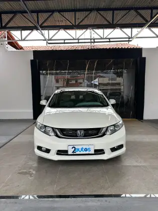 HONDA CIVIC 1.8 LXS 16V FLEX 4P AUTOMÁTICO HONDA CIVIC 1.8 LXS 16V FLEX 4P AUTOMÁTICO