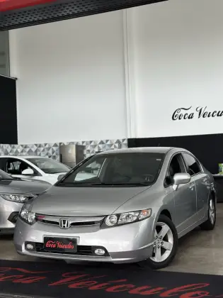 HONDA CIVIC 1.8 LXS 16V GASOLINA 4P AUTOMÁTICO HONDA CIVIC 1.8 LXS 16V GASOLINA 4P AUTOMÁTICO
