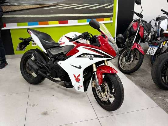 HONDA-CBR 600F HONDA-CBR 600F-2012