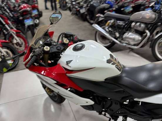 HONDA-CBR 600F HONDA-CBR 600F-2012