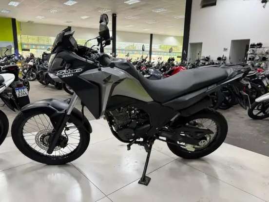HONDA-XRE 300 SAHARA-2024