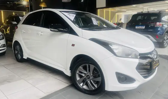 HYUNDAI HB20 1.0 SPICY 12V FLEX 4P MANUAL HYUNDAI HB20 1.0 SPICY 12V FLEX 4P MANUAL