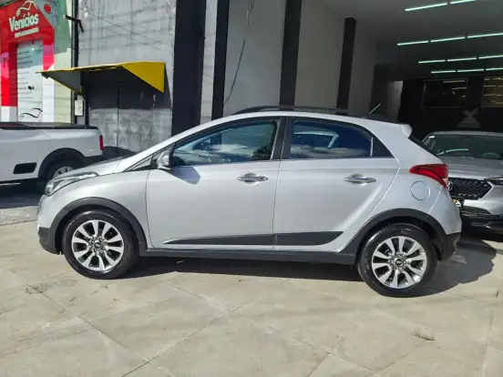 HYUNDAI-HB20-2016