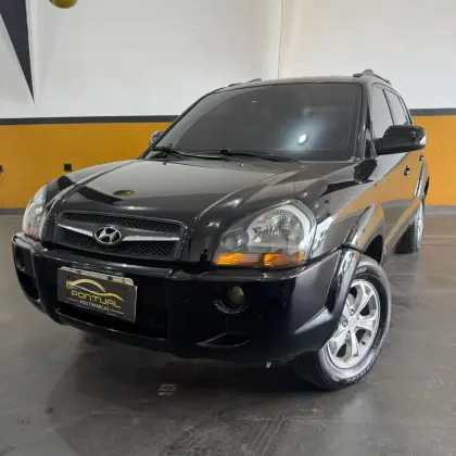 HYUNDAI TUCSON 2.0 MPFI GLS 16V 143CV 2WD FLEX 4P AUTOMÁTICO HYUNDAI TUCSON 2.0 MPFI GLS 16V 143CV 2WD FLEX 4P AUTOMÁTICO