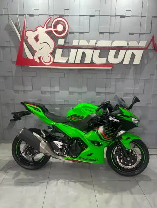 KAWASAKI NINJA 400 