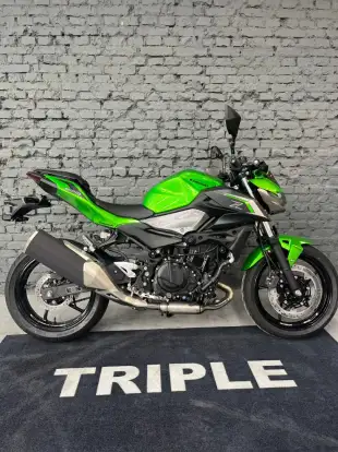 KAWASAKI-Z500-2025