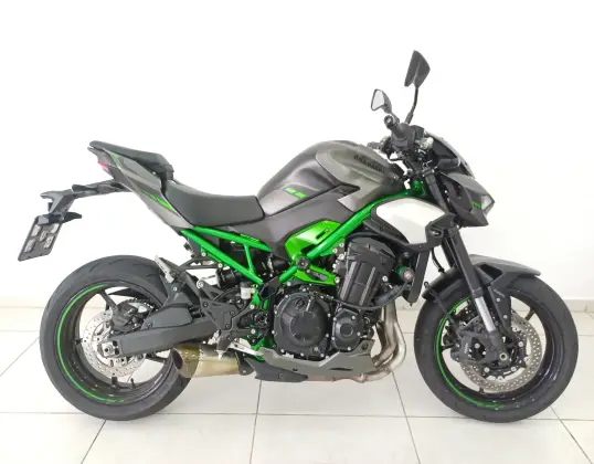 KAWASAKI Z900 KAWASAKI Z900