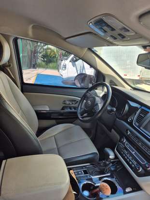 KIA-CARNIVAL-2020