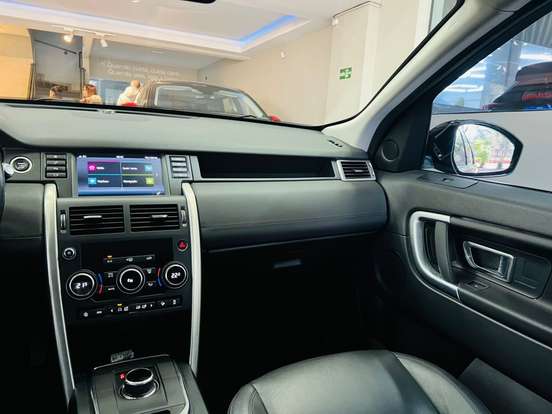 LAND ROVER-DISCOVERY SPORT-2018
