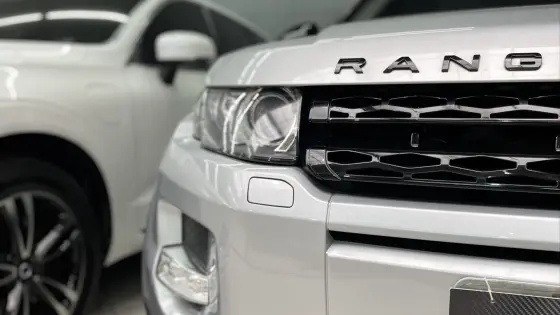 LAND ROVER RANGE ROVER EVOQUE 2.2 SDA PRESTIGE 4X4 16V DIESEL 4P AUTOMÁTICO LAND ROVER RANGE ROVER EVOQUE 2.2 SDA PRESTIGE 4X4 16V DIESEL 4P AUTOMÁTICO