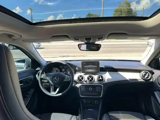 MERCEDES-BENZ-GLA 200-1.6 CGI ENDURO 16V TURBO FLEX 4P AUTOMÁTICO MERCEDES-BENZ-GLA 200-2017
