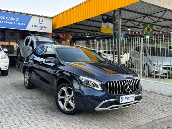 MERCEDES-BENZ GLA 200 1.6 CGI FLEX ADVANCE 7G-DCT MERCEDES-BENZ GLA 200 1.6 CGI FLEX ADVANCE 7G-DCT