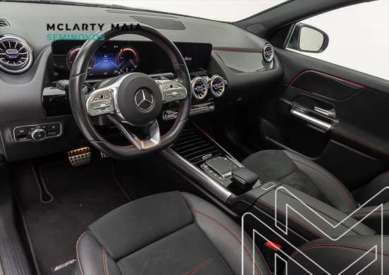 MERCEDES-BENZ-GLA 200-2022
