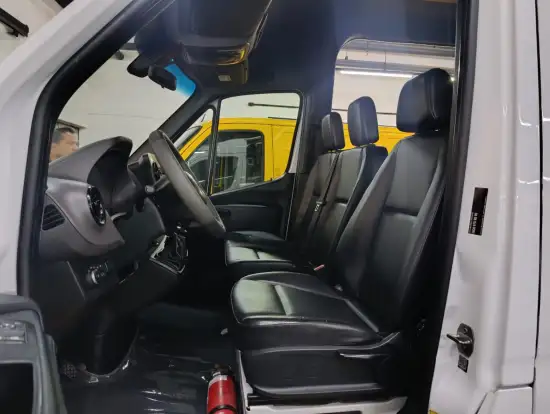 MERCEDES-BENZ-SPRINTER-2021
