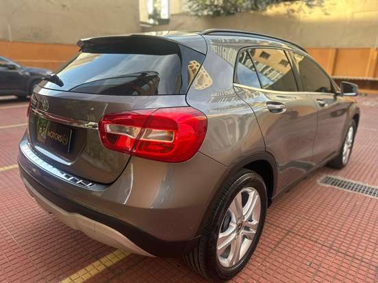 MERCEDES-BENZ-GLA 200-1.6 CGI FLEX STYLE 7G-DCT MERCEDES-BENZ-GLA 200-2017