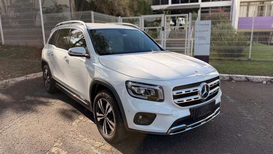 MERCEDES-BENZ-GLB 200-2021