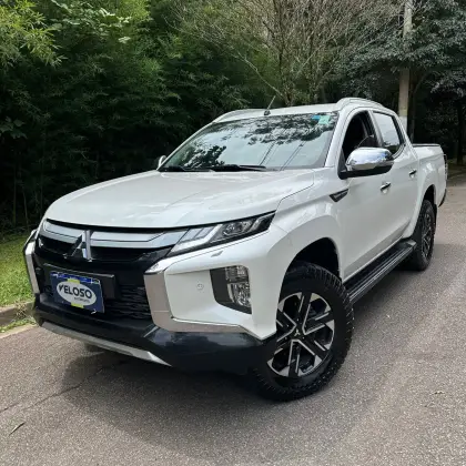 MITSUBISHI L200 TRITON 2.4 16V TURBO DIESEL SPORT HPE-S CD 4P 4X4 AUTOMÁTICO MITSUBISHI L200 TRITON 2.4 16V TURBO DIESEL SPORT HPE-S CD 4P 4X4 AUTOMÁTICO