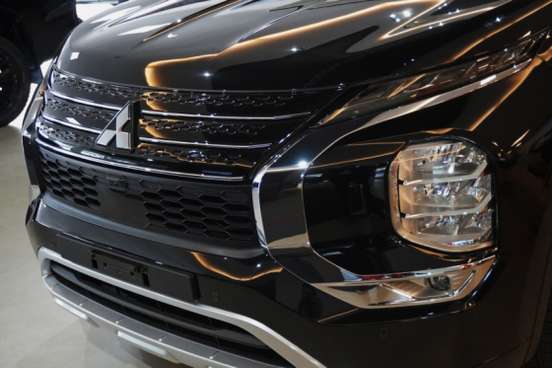 MITSUBISHI-OUTLANDER-2.4 PHEV HPE-S S-AWC DHT MITSUBISHI-OUTLANDER-2025