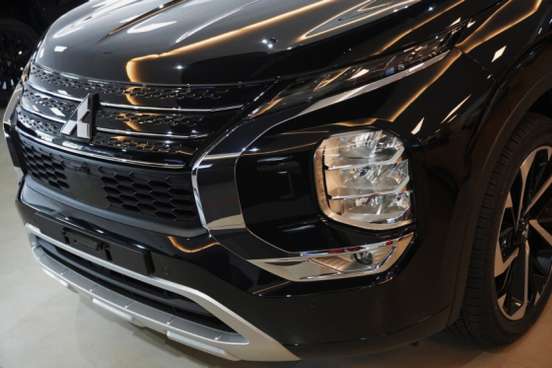 MITSUBISHI-OUTLANDER-2.4 PHEV HPE-S S-AWC DHT MITSUBISHI-OUTLANDER-2025