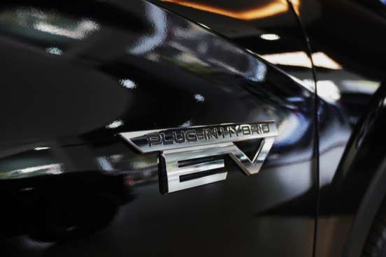MITSUBISHI-OUTLANDER-2.4 PHEV HPE-S S-AWC DHT MITSUBISHI-OUTLANDER-2025