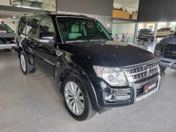 MITSUBISHI PAJERO FULL 3.2 HPE 4X4 16V TURBO INTERCOOLER DIESEL 4P AUTOMÁTICO MITSUBISHI PAJERO FULL 3.2 HPE 4X4 16V TURBO INTERCOOLER DIESEL 4P AUTOMÁTICO