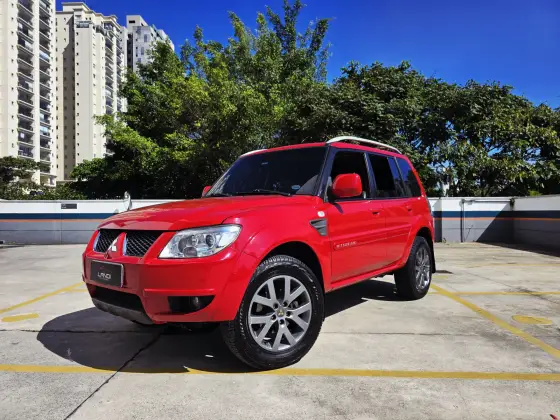 MITSUBISHI PAJERO TR4 2.0 4X2 16V 140CV FLEX 4P AUTOMÁTICO