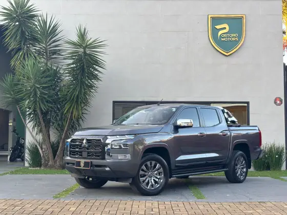MITSUBISHI TRITON 2.4 BITURBO DIESEL CD HPE 4X4 AUTOMÁTICO MITSUBISHI TRITON 2.4 BITURBO DIESEL CD HPE 4X4 AUTOMÁTICO