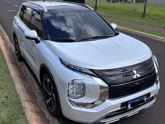 MITSUBISHI-OUTLANDER-2.4 PHEV SIGNATURE S-AWC DHT MITSUBISHI-OUTLANDER-2025