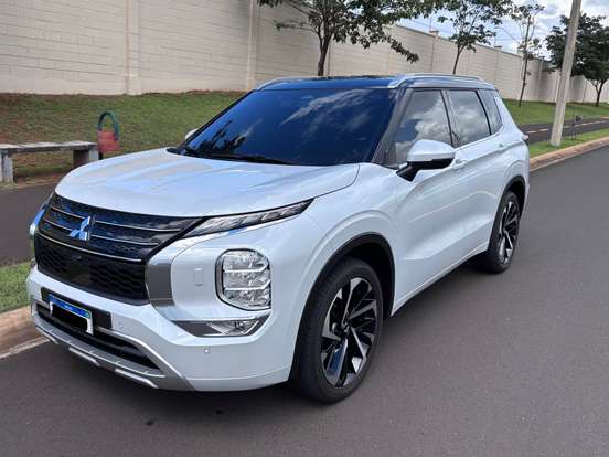 MITSUBISHI-OUTLANDER-2.4 PHEV SIGNATURE S-AWC DHT MITSUBISHI-OUTLANDER-2025