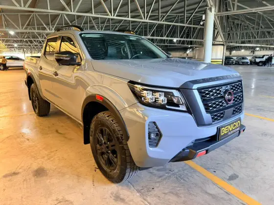 NISSAN FRONTIER 2.3 16V TURBO DIESEL PRO4X CD 4X4 AUTOMÁTICO NISSAN FRONTIER 2.3 16V TURBO DIESEL PRO4X CD 4X4 AUTOMÁTICO