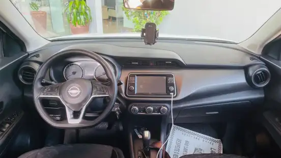 NISSAN-KICKS-2023