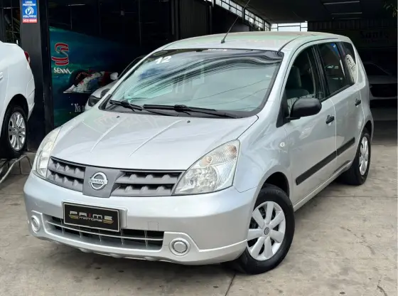 NISSAN LIVINA 1.6 16V FLEX 4P MANUAL NISSAN LIVINA 1.6 16V FLEX 4P MANUAL