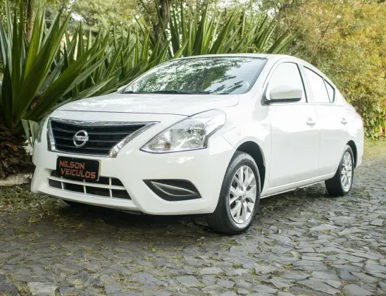 NISSAN VERSA 1.6 16V FLEX SL 4P MANUAL NISSAN VERSA 1.6 16V FLEX SL 4P MANUAL