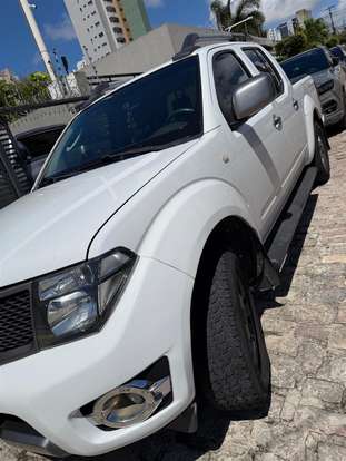 NISSAN-FRONTIER-2015