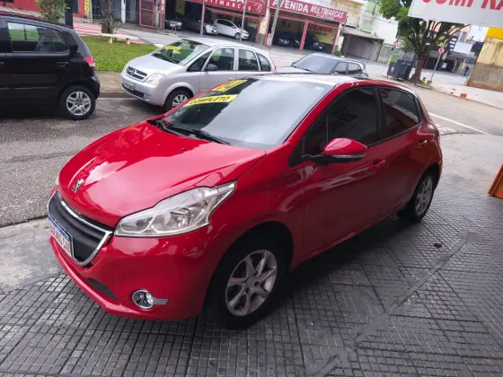 PEUGEOT 208 1.5 ALLURE 8V FLEX 4P MANUAL PEUGEOT 208 1.5 ALLURE 8V FLEX 4P MANUAL
