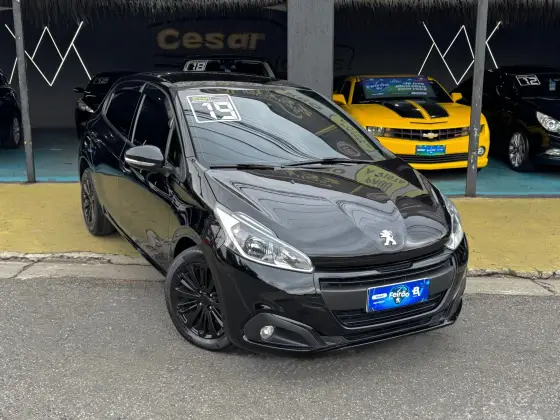 PEUGEOT 208 1.6 GRIFFE 16V FLEX 4P AUTOMÁTICO PEUGEOT 208 1.6 GRIFFE 16V FLEX 4P AUTOMÁTICO