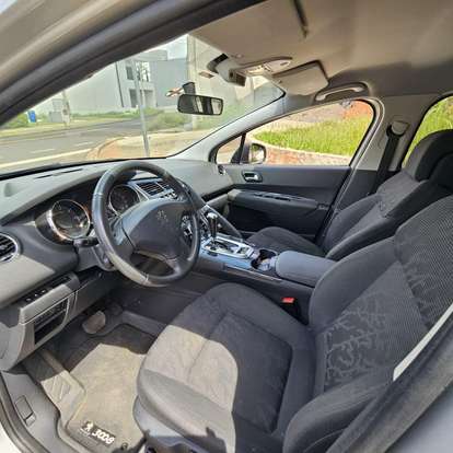 PEUGEOT-3008-2013