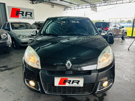 RENAULT SANDERO 1.6 EXPRESSION 8V FLEX 4P MANUAL RENAULT SANDERO 1.6 EXPRESSION 8V FLEX 4P MANUAL