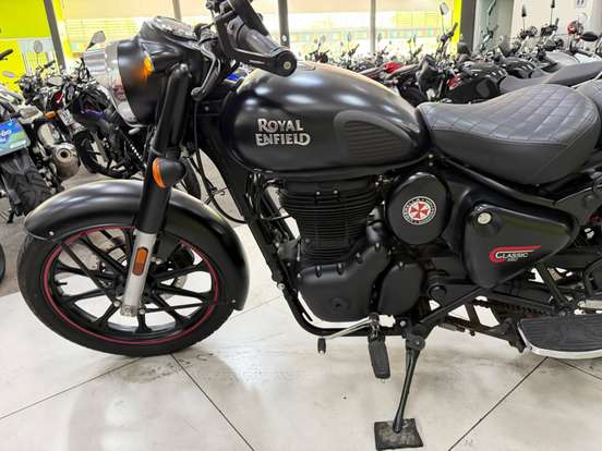 ROYAL ENFIELD-CLASSIC 350-2024