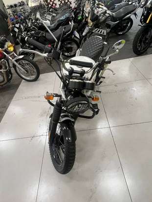 ROYAL ENFIELD-INTERCEPTOR-2022