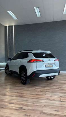 TOYOTA-COROLLA CROSS-2023