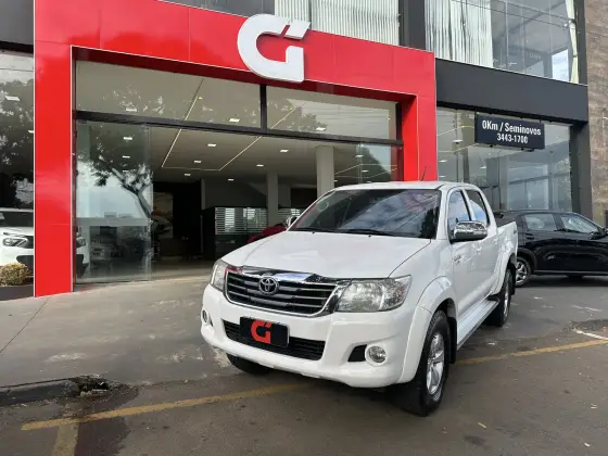 TOYOTA HILUX 2.7 SRV 4X4 CD 16V FLEX 4P AUTOMÁTICO TOYOTA HILUX 2.7 SRV 4X4 CD 16V FLEX 4P AUTOMÁTICO