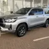 TOYOTA HILUX 2.8 D-4D TURBO DIESEL CD SR 4X4 AUTOMÁTICO TOYOTA HILUX 2.8 D-4D TURBO DIESEL CD SR 4X4 AUTOMÁTICO