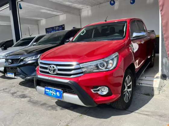 TOYOTA HILUX 2.8 SRX 4X4 CD 16V DIESEL 4P AUTOMÁTICO TOYOTA HILUX 2.8 SRX 4X4 CD 16V DIESEL 4P AUTOMÁTICO